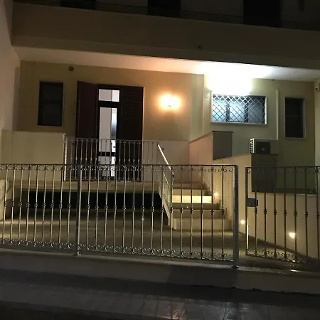 Nepitella Casa Vacanze 갈라토네