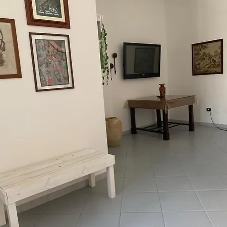 Nepitella Casa Vacanze 갈라토네