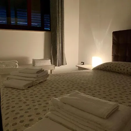 Nepitella Casa Vacanze 펜션 *